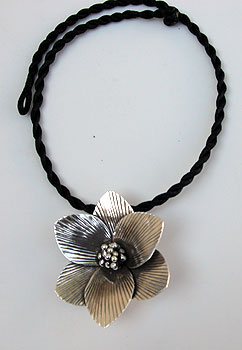 Hill Tribes Silver Flower Necklaces