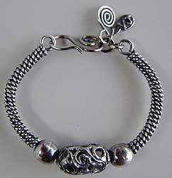 All sterling silver bangle bracelet - by Vicky Jousan